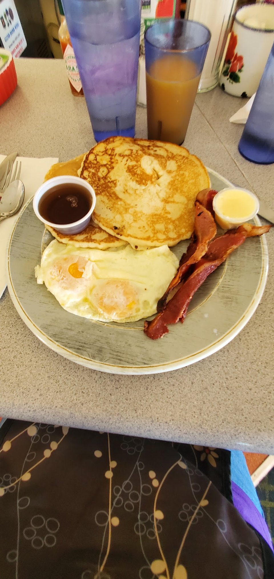 2 Egg Breakfast Plate
